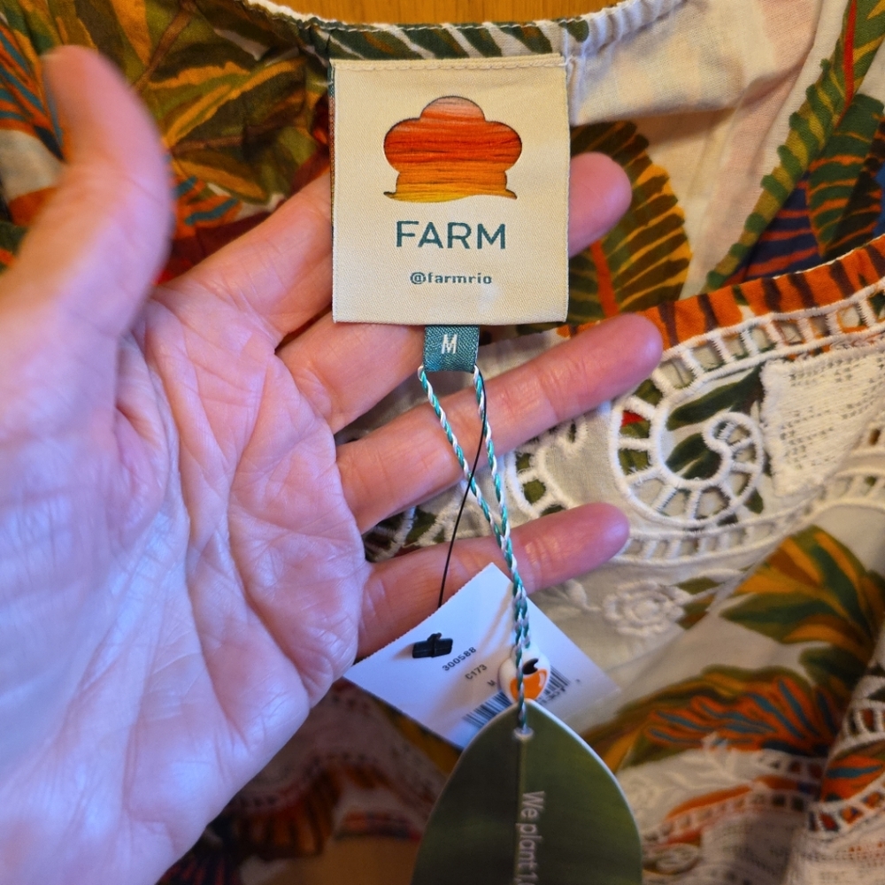 Farm Rio Women's Multicolor Floral Top Sz M NWT.  Macaw Floral Artsy Boho Beachy - Picture 7 of 9